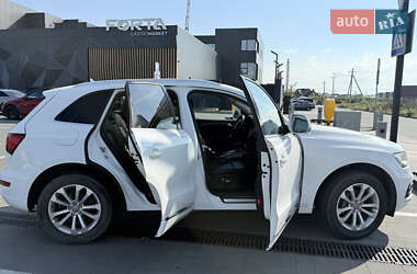 Позашляховик / Кросовер Audi Q5 2013 в 