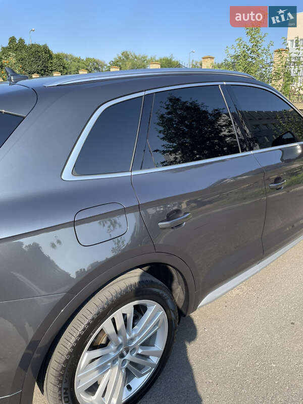 Внедорожник / Кроссовер Audi Q5 2018 в Черкассах