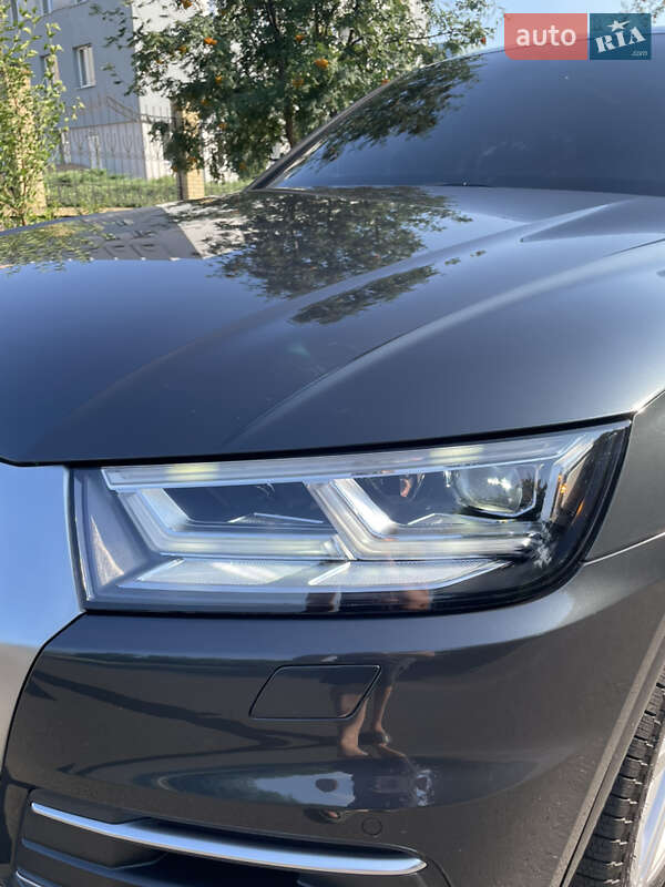 Внедорожник / Кроссовер Audi Q5 2018 в Черкассах