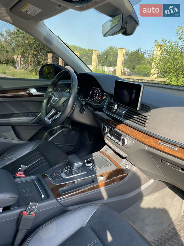 Внедорожник / Кроссовер Audi Q5 2018 в Черкассах