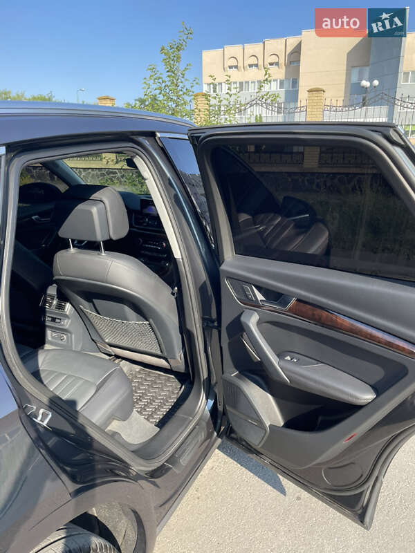 Внедорожник / Кроссовер Audi Q5 2018 в Черкассах