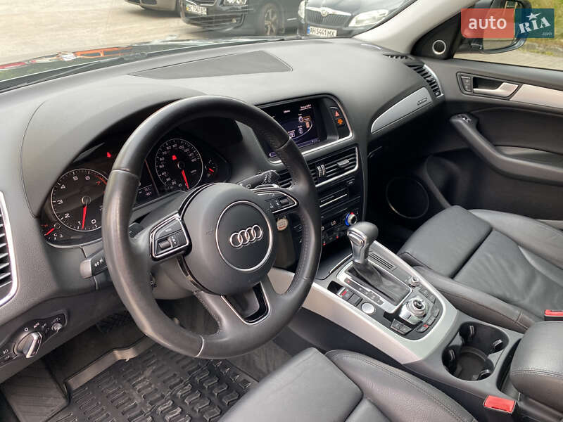 Внедорожник / Кроссовер Audi Q5 2013 в Львове