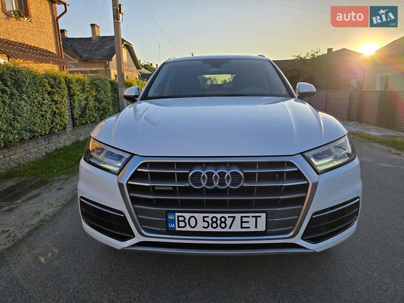 Позашляховик / Кросовер Audi Q5 2018 в Тернополі