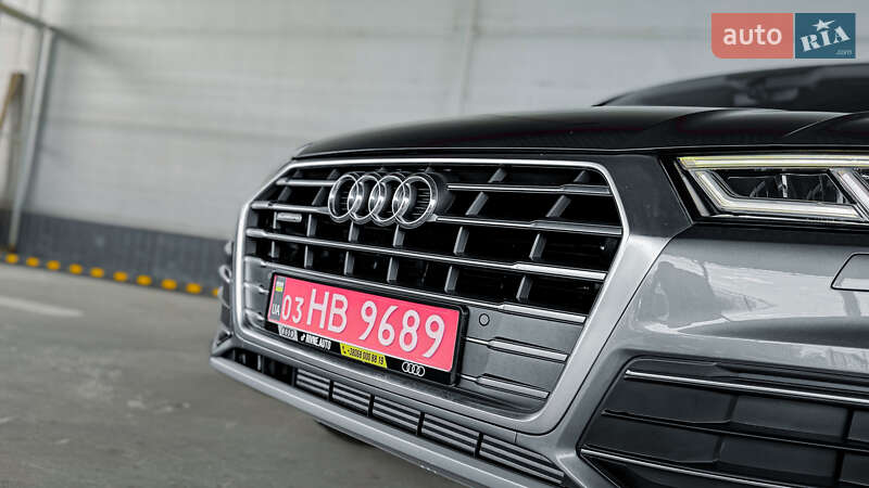 Позашляховик / Кросовер Audi Q5 2018 в Рівному