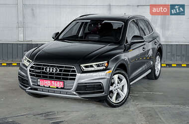 Внедорожник / Кроссовер Audi Q5 2018 в 