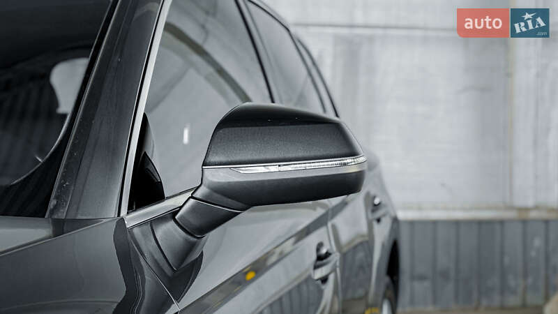 Позашляховик / Кросовер Audi Q5 2018 в Рівному