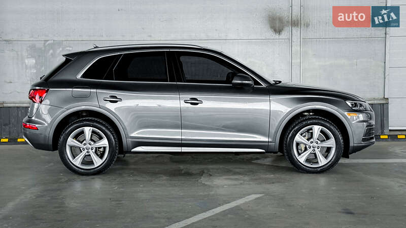 Позашляховик / Кросовер Audi Q5 2018 в Рівному