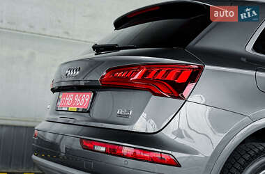 Внедорожник / Кроссовер Audi Q5 2018 в 