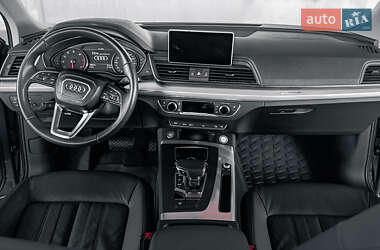 Внедорожник / Кроссовер Audi Q5 2018 в 
