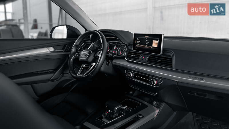 Позашляховик / Кросовер Audi Q5 2018 в Рівному