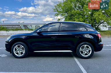Позашляховик / Кросовер Audi Q5 2017 в 