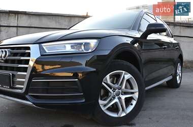 Позашляховик / Кросовер Audi Q5 2017 в 