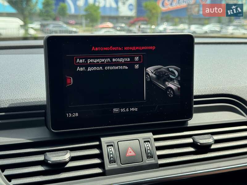 Позашляховик / Кросовер Audi Q5 2020 в Києві