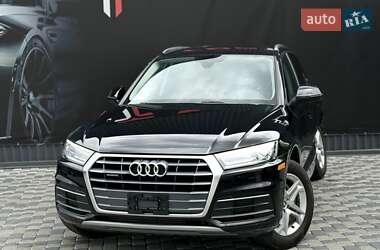 Внедорожник / Кроссовер Audi Q5 2018 в 