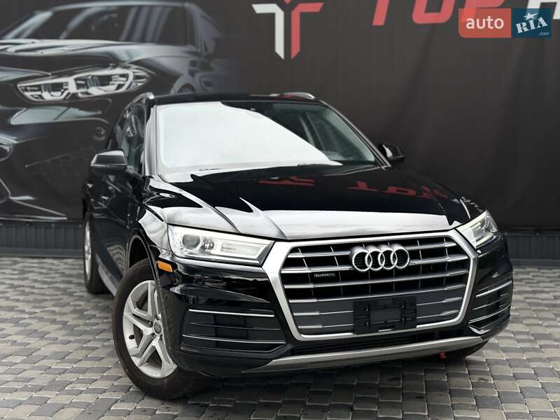 Позашляховик / Кросовер Audi Q5 2018 в Львові