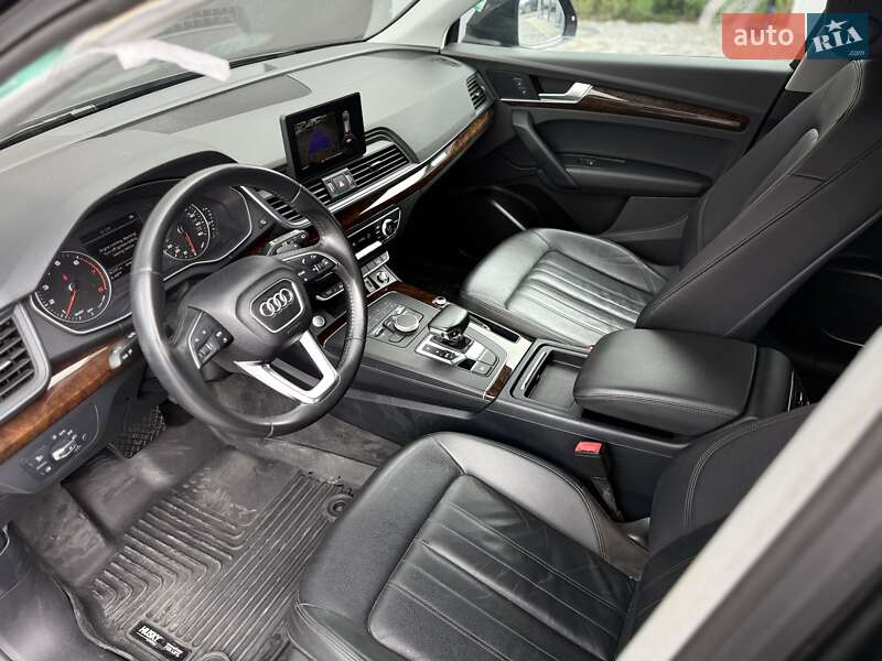 Позашляховик / Кросовер Audi Q5 2018 в Львові