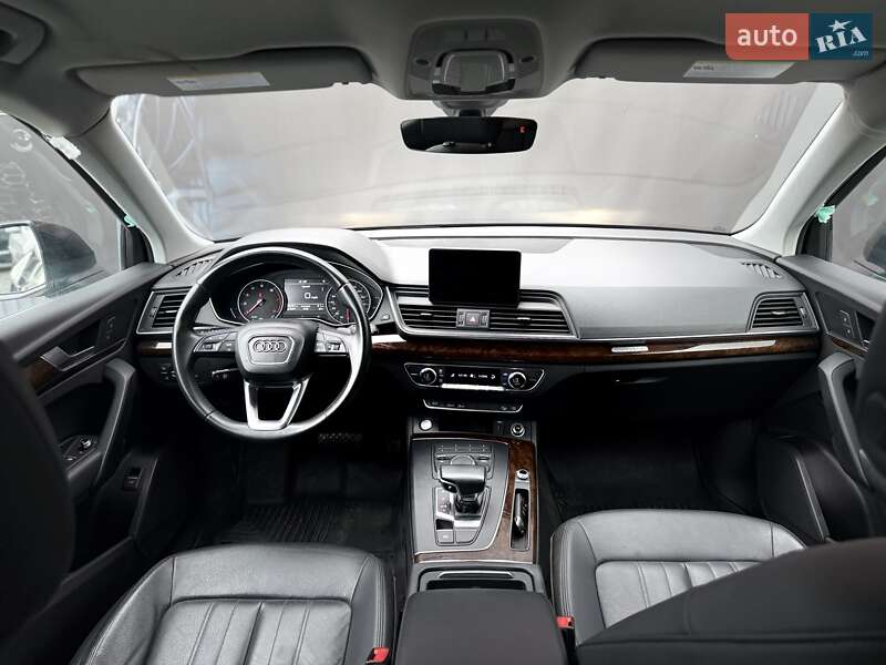 Позашляховик / Кросовер Audi Q5 2018 в Львові