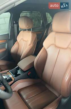 Внедорожник / Кроссовер Audi Q5 2023 в 