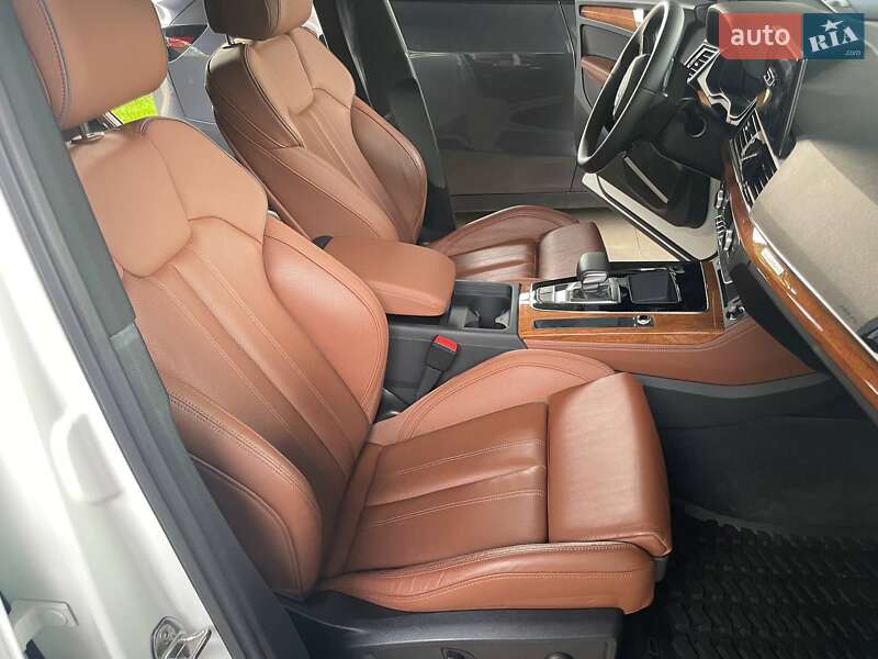 Позашляховик / Кросовер Audi Q5 2023 в Києві