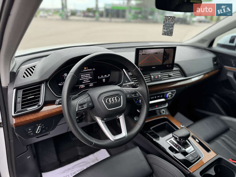 Внедорожник / Кроссовер Audi Q5 2023 в Ровно