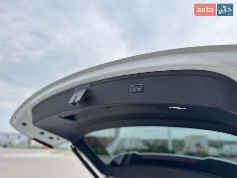 Внедорожник / Кроссовер Audi Q5 2023 в Ровно