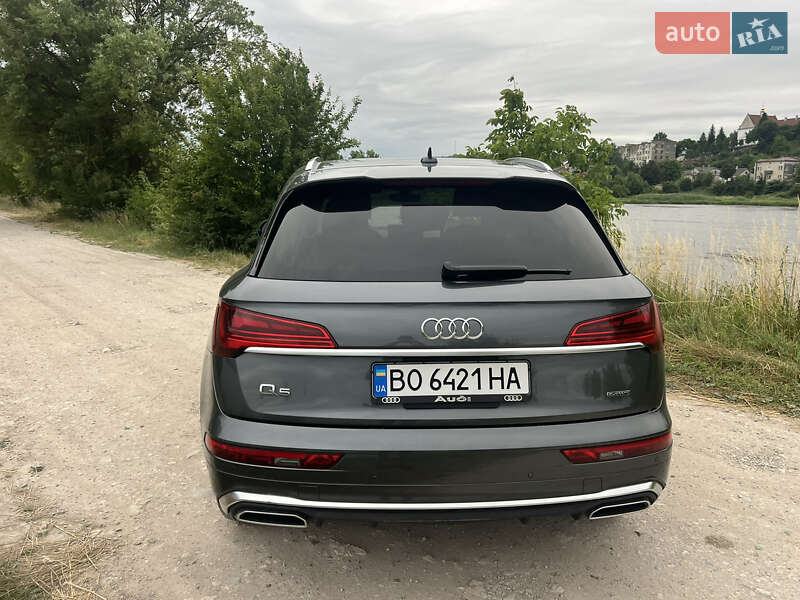 Внедорожник / Кроссовер Audi Q5 2022 в Киеве