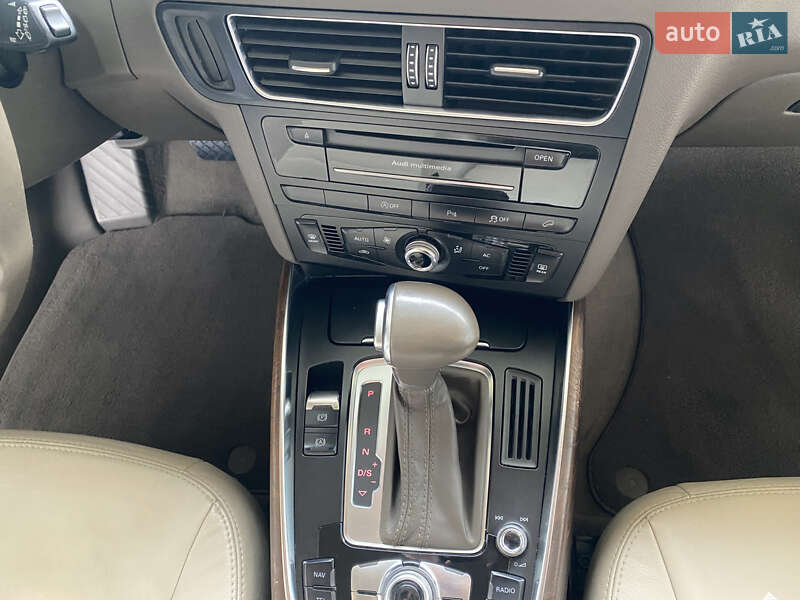 Внедорожник / Кроссовер Audi Q5 2012 в Ивано-Франковске