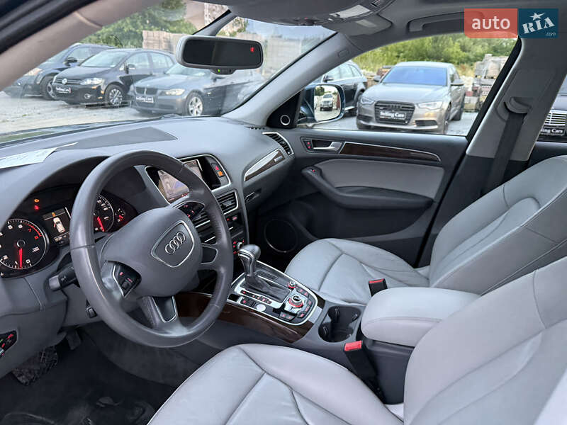 Внедорожник / Кроссовер Audi Q5 2015 в Ровно