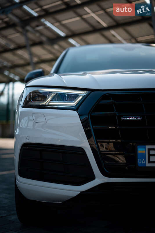 Внедорожник / Кроссовер Audi Q5 2017 в Львове фото 3 Внедорожник / Кроссовер Audi Q5 2017 в Львове