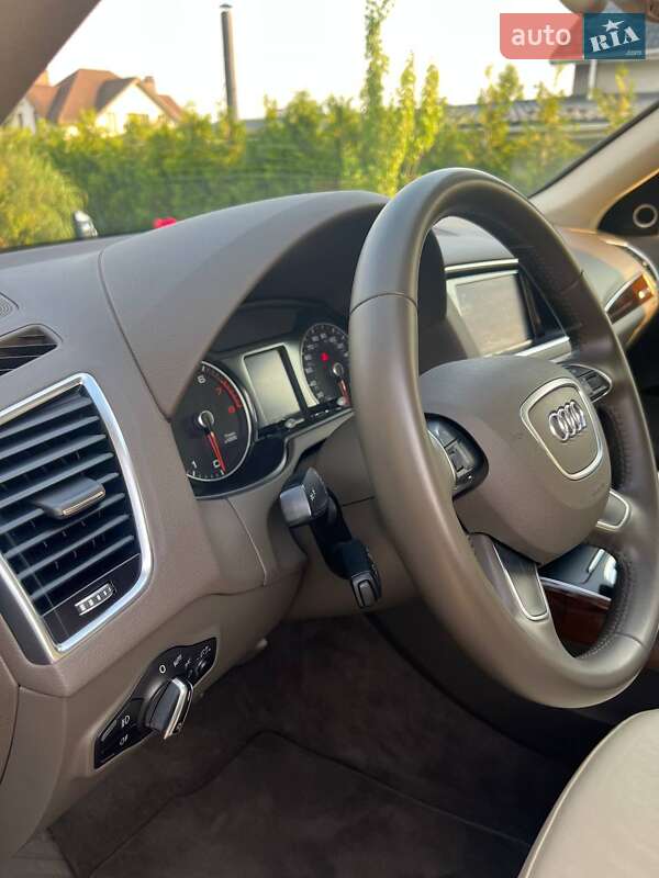 Внедорожник / Кроссовер Audi Q5 2015 в Киеве