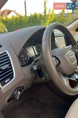 Позашляховик / Кросовер Audi Q5 2015 в 
