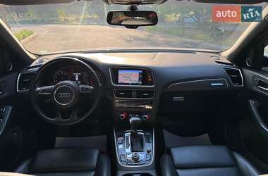 Внедорожник / Кроссовер Audi Q5 2016 в 