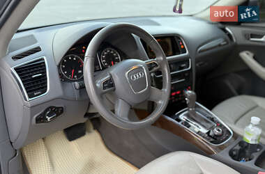 Позашляховик / Кросовер Audi Q5 2010 в 