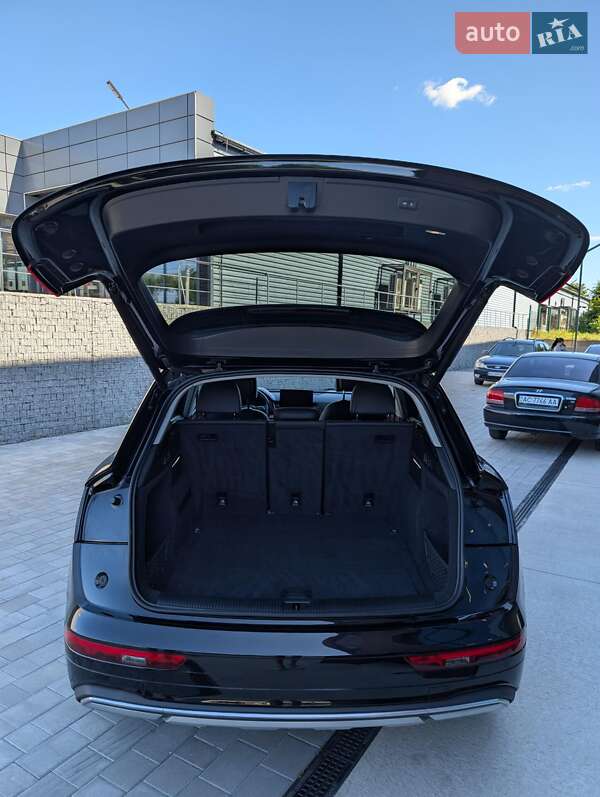 Позашляховик / Кросовер Audi Q5 2020 в Луцьку