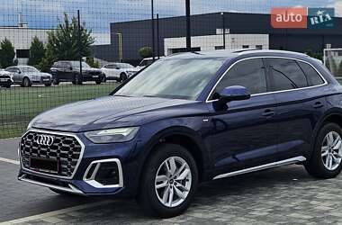Внедорожник / Кроссовер Audi Q5 2022 в 