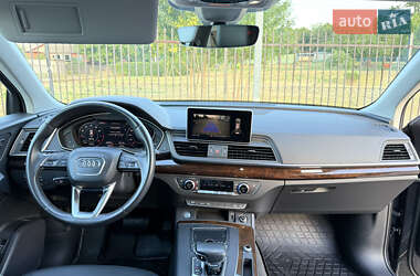 Позашляховик / Кросовер Audi Q5 2018 в 