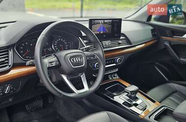 Внедорожник / Кроссовер Audi Q5 2022 в 
