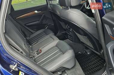 Внедорожник / Кроссовер Audi Q5 2022 в 