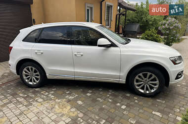 Внедорожник / Кроссовер Audi Q5 2013 в 