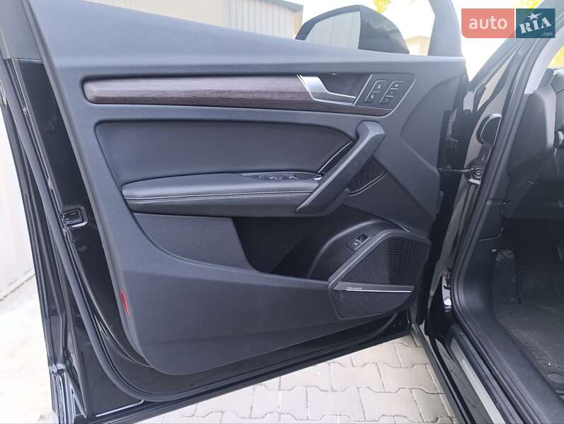 Внедорожник / Кроссовер Audi Q5 2022 в Стрые