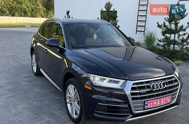 Позашляховик / Кросовер Audi Q5 2018 в 