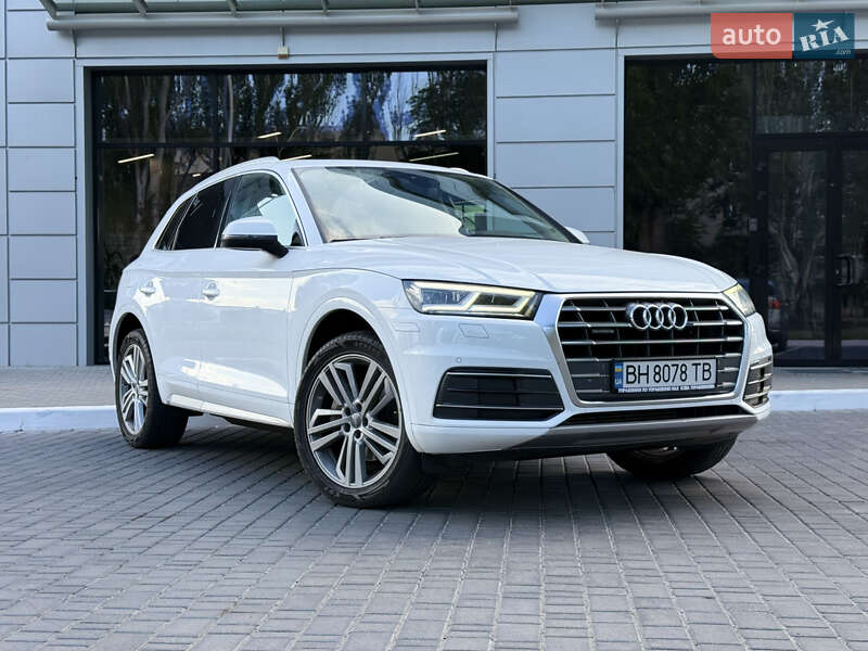 Позашляховик / Кросовер Audi Q5 2017 в Одесі