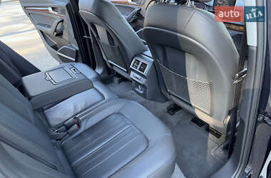 Позашляховик / Кросовер Audi Q5 2017 в 