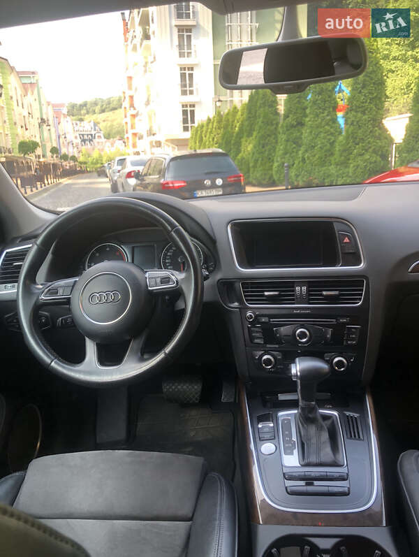 Позашляховик / Кросовер Audi Q5 2016 в Києві
