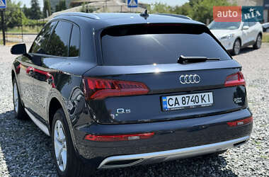 Внедорожник / Кроссовер Audi Q5 2017 в 