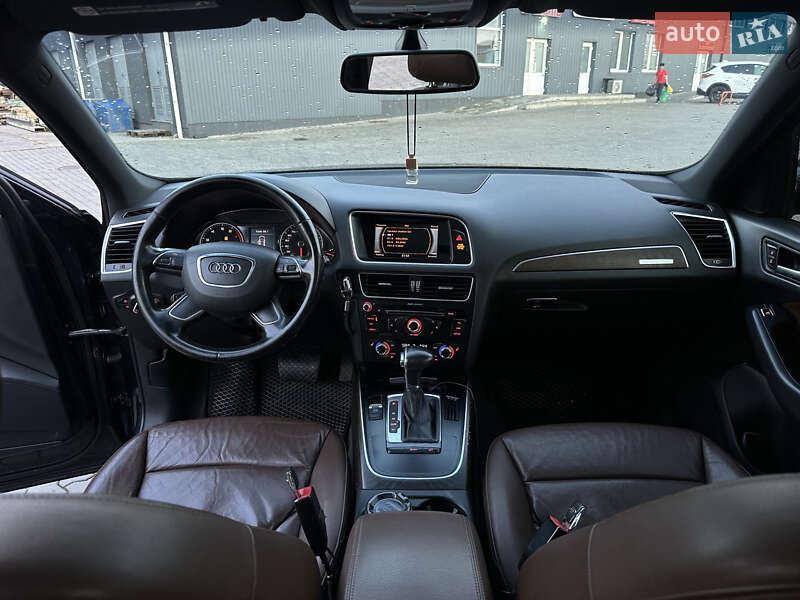 Позашляховик / Кросовер Audi Q5 2015 в Стрию