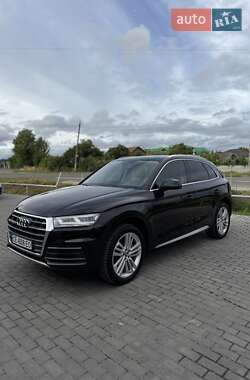 Внедорожник / Кроссовер Audi Q5 2017 в Черновцах