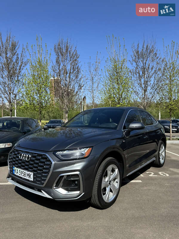 Внедорожник / Кроссовер Audi Q5 2023 в 