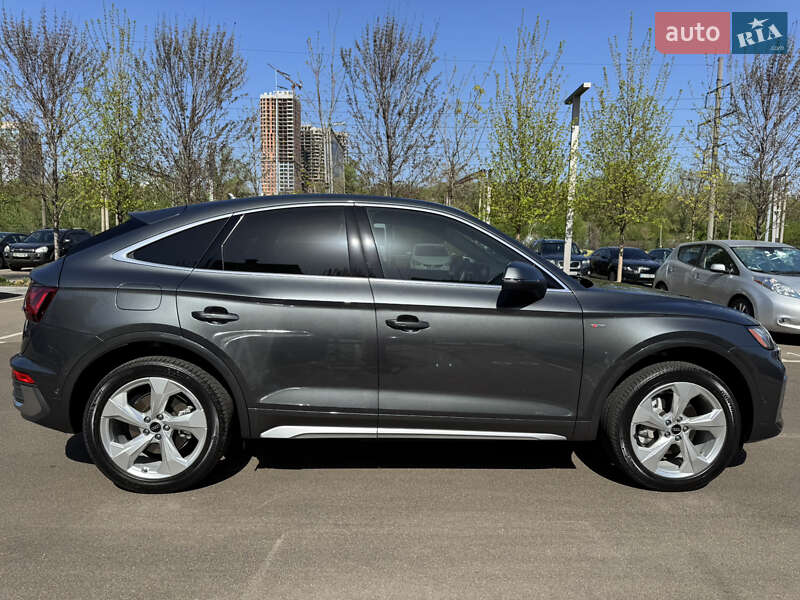 Внедорожник / Кроссовер Audi Q5 2023 в Киеве