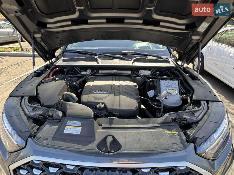 Внедорожник / Кроссовер Audi Q5 2023 в Киеве